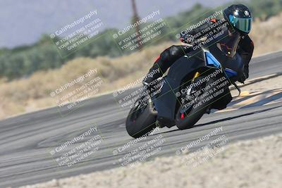 media/Oct-13-2025-Moto Forza (Mon) [[a66d839500]]/3-B Group/Session 3 (Turn 16)/